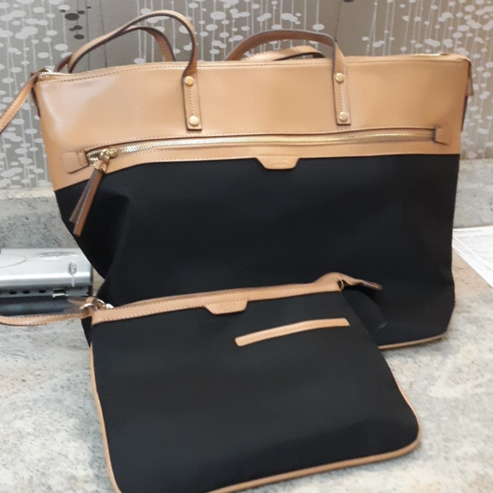 Tutilo new York hand bag - Picture 1 of 2